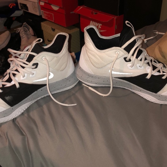 Pg 3’s - Picture 2 of 5